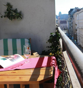 Fornax Home with balcony